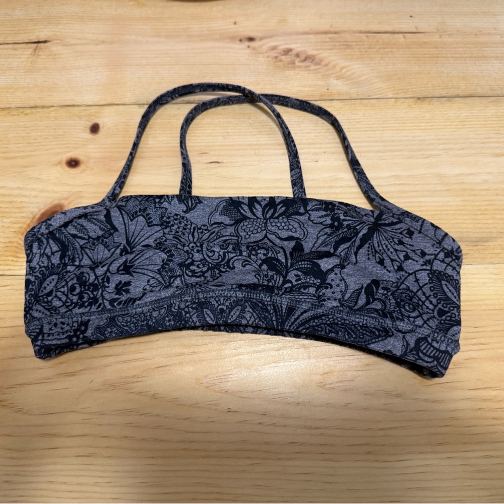 Fleo Chloe bra- iron lace size small